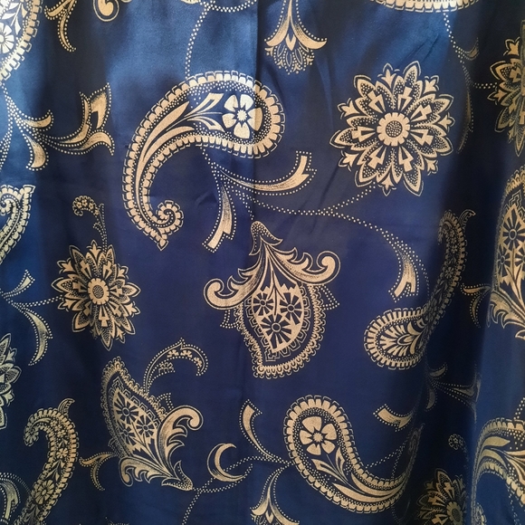Vintage Satin Oriental Style Robe - Picture 8 of 10